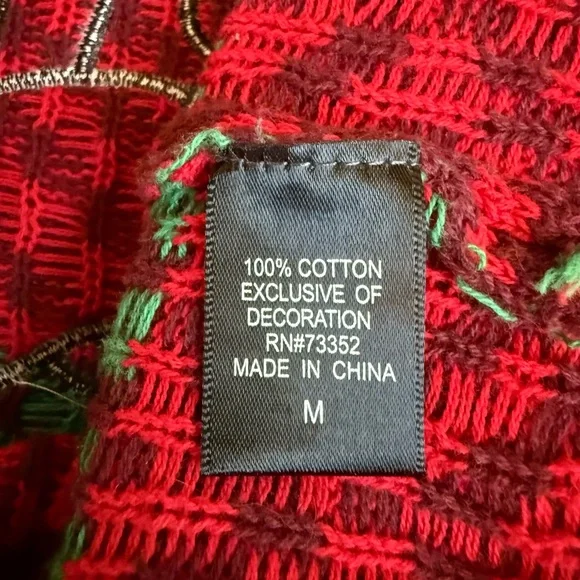 Target 33 Degrees Festive Santa Crewneck Sweater - Red and Green - Picture 7 of 9